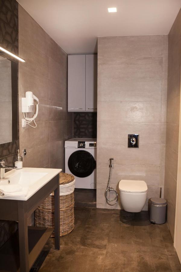 Central Comfy Modern Flat 2 Bedrooms 2 Bathrooms Афины Экстерьер фото
